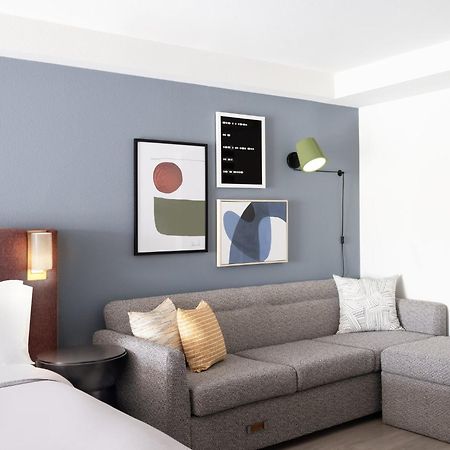 Atwell Suites Austin Airport By Ihg Екстериор снимка