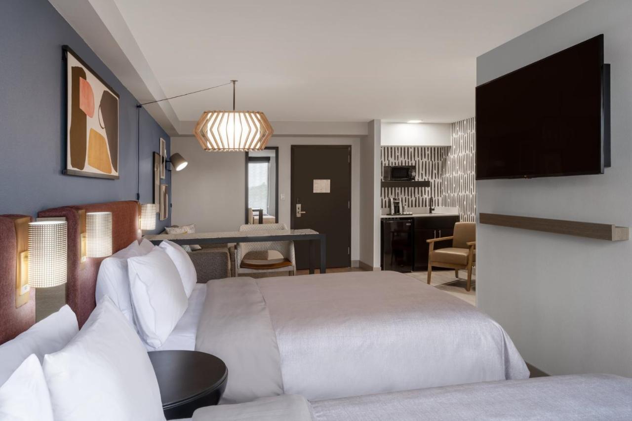 Atwell Suites Austin Airport By Ihg Екстериор снимка