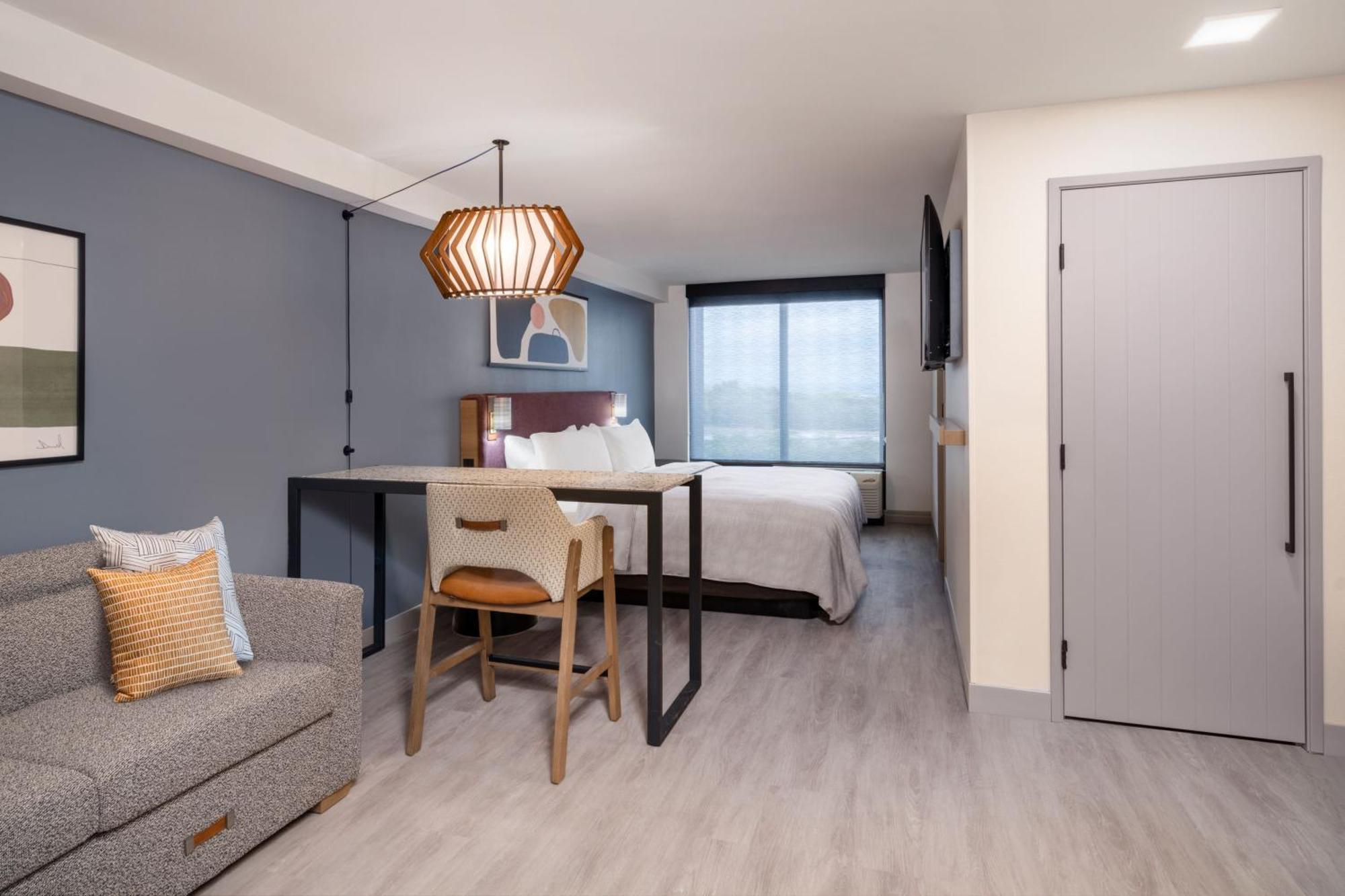 Atwell Suites Austin Airport By Ihg Екстериор снимка