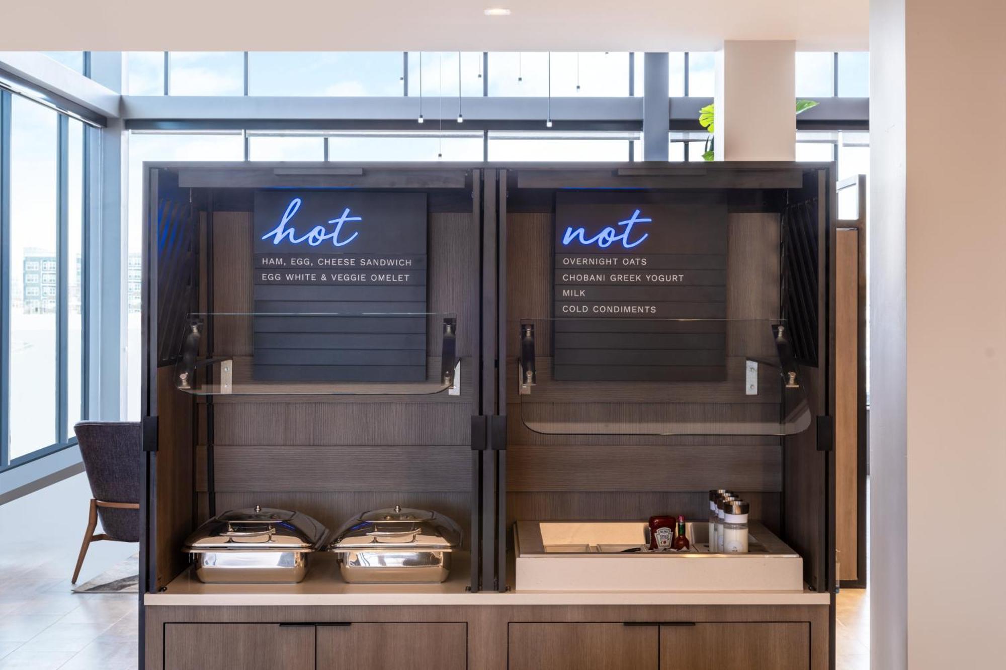 Atwell Suites Austin Airport By Ihg Екстериор снимка